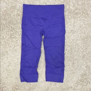Lululemon Ebb and Flow Crop Leggings 17” size 8